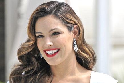 Kelly Brook punched ex-beau Danny Cipriani
