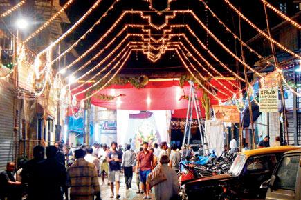 BEST cracks down on power theft by Ganesh mandals