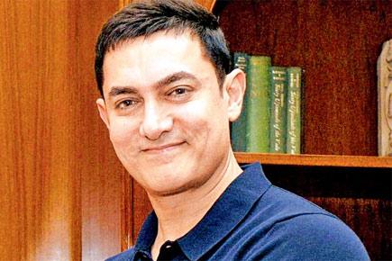 Aamir Khan praises Hrithik Roshan for his dance moves