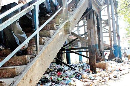 Mumbai: Not just criminals, RPF will 'protect' passengers from garbage too