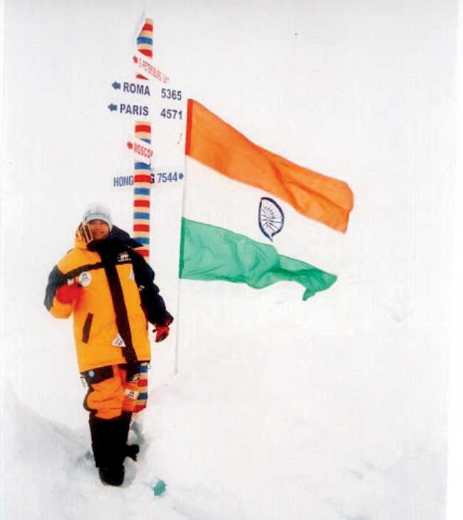 Shital Mahajan jump on North Pole