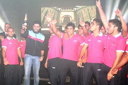 Abhishek Bachchan set to party with Jaipur Pink Panthers