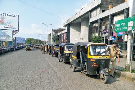 Vashi RTO cracks whip on auto rickshaw drivers