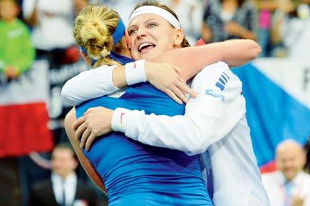 Petra Kvitova leads Czechs to Fed Cup title
