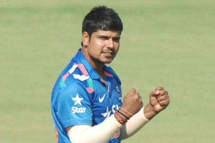 K L Rahul, Karn Sharma make cut for Australia; Dhoni to skip opener