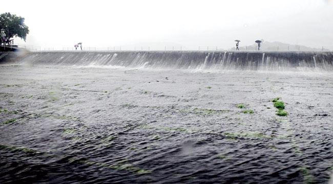 Vihar was the last lake to overflow on August 31, and the BMC is expecting the remaining two lakes, Upper Vaitarna and Bhatsa, to also reach full capacity before the end of monsoon season. File pic