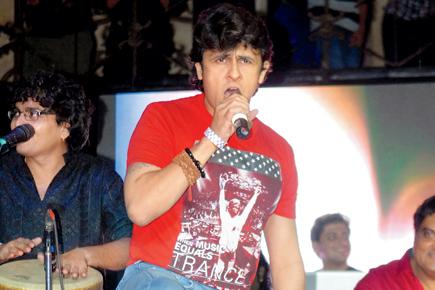 Sonu Nigam pumps up the volume at 'Tamanchey' music launch