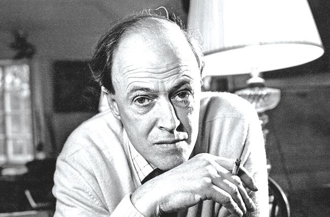 Roald Dahl clicked on 11th December 1971. Pics/Getty