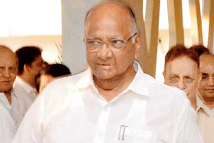 A broom in hand, Pawar responds to Modi's cleanliness drive