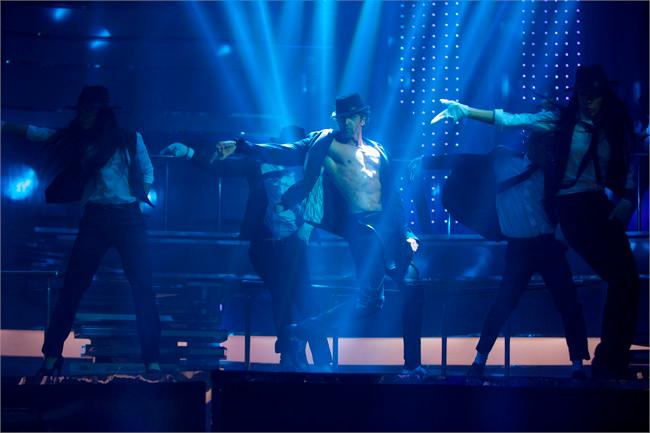 Actor Hrithik Roshan grooved a la late King of Pop Michael Jackson for the title track of 