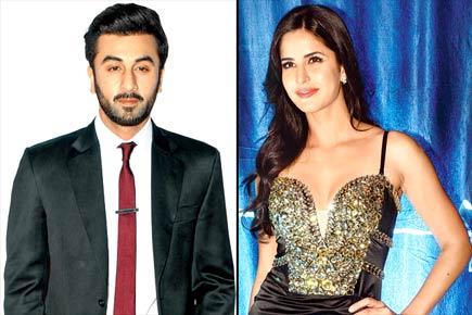 Ranbir Kapoor and Katrina Kaif throw house-warming party