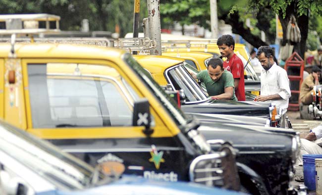 RTOs in the city have launched undercover checks on taxi drivers to penalise those who refuse passengers. File pic