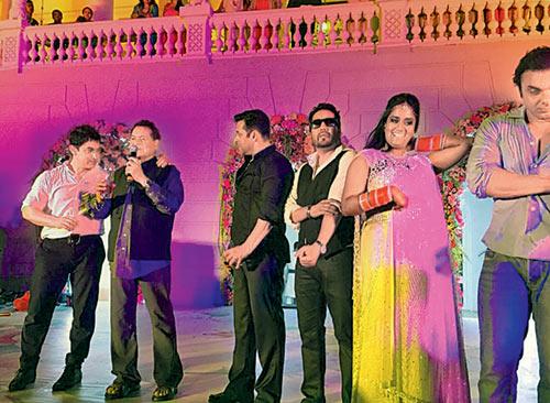 From left: Aamir Khan, Salim Khan, Salman Khan, Mika Singh, Arpita Khan and Sohail Khan