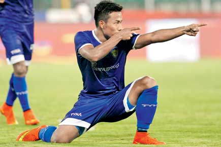 ISL: Chennai FC crush Pune FC 3-1 to go on top of the table