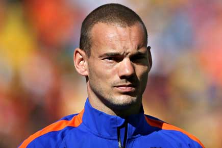 Netherlands' star Wesley Sneijder announces international retirement