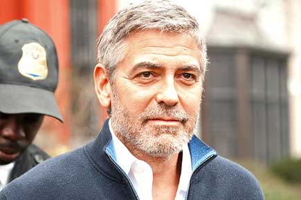 George Clooney to kiss Dame Maggie Smith in 'Downton Abbey'