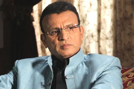 Annu Kapoor plays quirky scientist in his next film 'Mangal Ho'