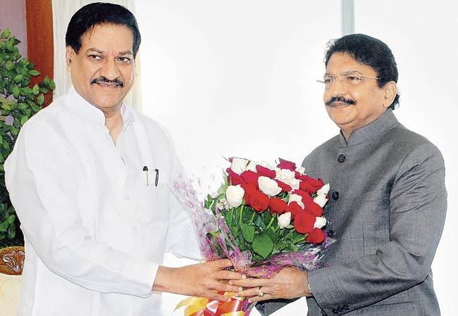 While CM Prithviraj Chavan forwarded his resignation to Governor Chennamaneni Vidyasagar Rao yesterday, NCP’s ministers (left) are yet to resign. Pic/PTI