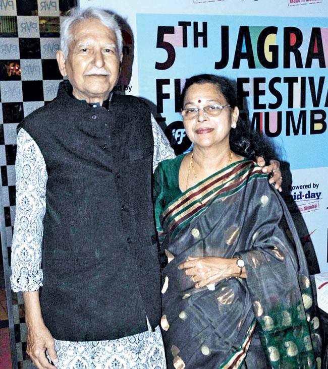 Ramesh Deo with his wife, Seema