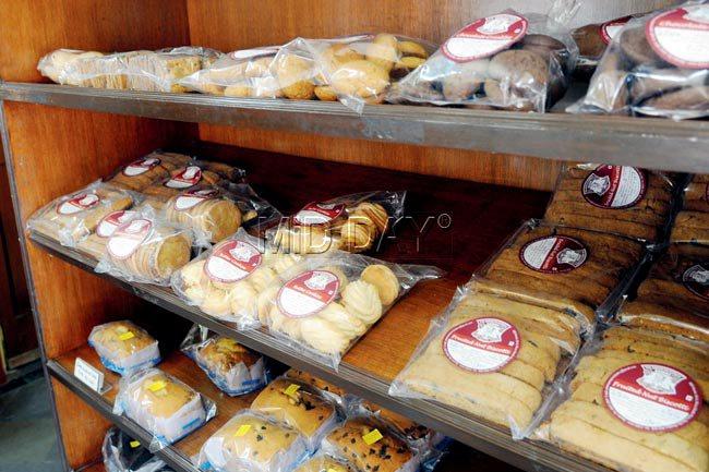 All special items are reasonably priced while their specialty breads fly of their shelves in no time 