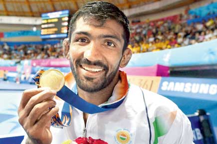 Asian Games: Yogeshwar Dutt dedicates gold medal to late father