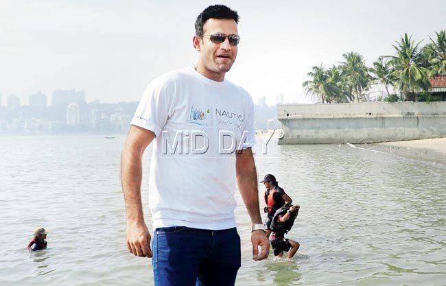 Irfan Pathan at Chowpatty during a promotional event on Saturday. Pic/Suresh KK