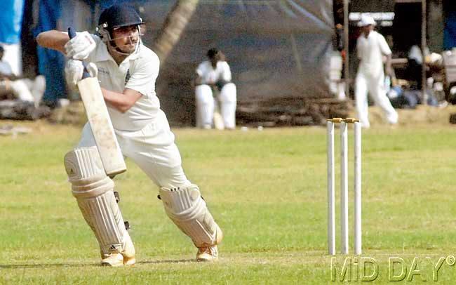 Manoj Joglekar plays a shot against Rajasthan SC on Sunday. Pic/Bipin Kokate