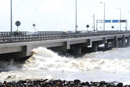 HC seeks PWD's views on PIL about preventing suicides on Mumbai's Sea Link