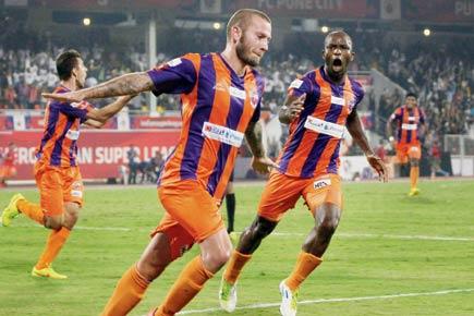 ISL: FC Pune City punish NorthEast United FC