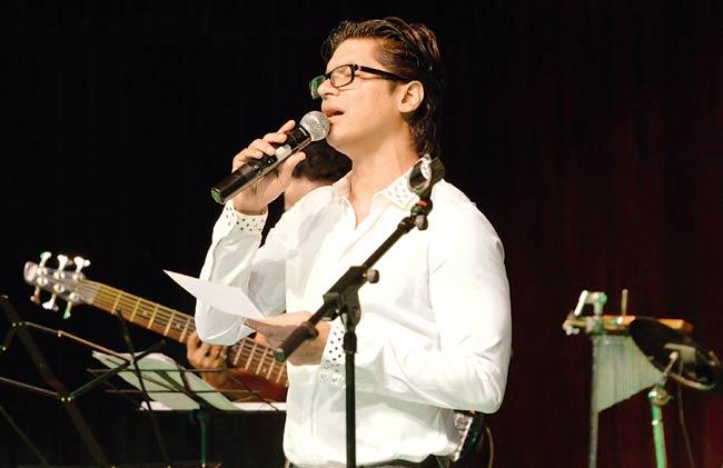 Shaan paid a musical tribute to the late Bhupen Hazarika on his third death anniversary