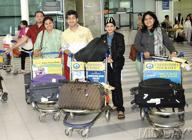 The Aptes and Divekars finally made it to Mumbai after a harrowing experience in Srinagar