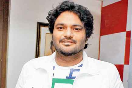 'Actor' Babul Supriyo's film shoot sparks controversy in West Bengal