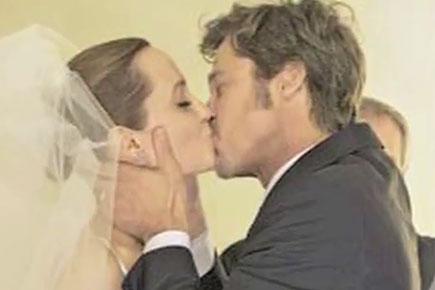 Brad Pitt, Angelina Jolie wedding pics out
