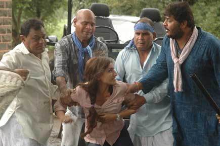 Movie review: 'Charfutiya Chhokare'