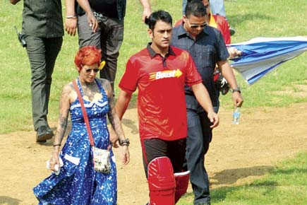 Thane stadium closed for players, open for MS Dhoni's ad shoot