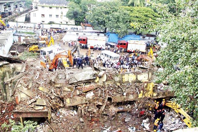 The four-storeyed Babu Genu market building in Dockyard Road collapsed on September 27, 2013. It housed the employees of the BMC’s Market department