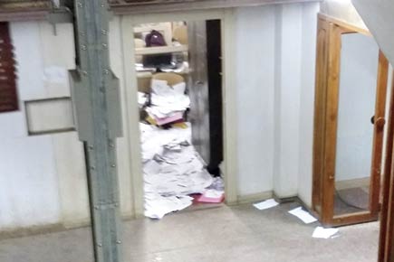 President's Rule in Maharashtra: Ex-ministers given 3 hrs to vacate offices