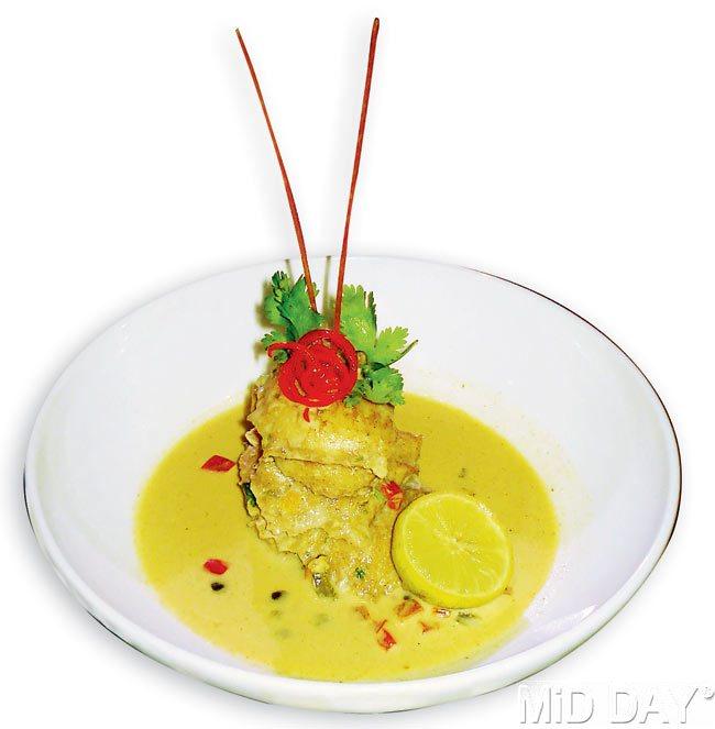 Encocado de Pescado is fish in a coconut stew which is made tangy with oranges and lemons
