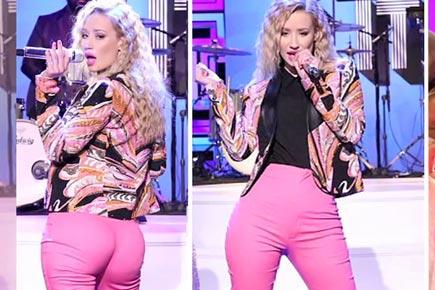 Iggy Azalea flaunts booty in skintight pink jeans 
