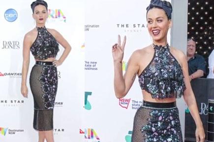 Katy Perry ditches her undies on red carpet