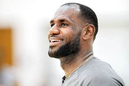 NBA: LeBron James rediscovers touch to lead Cavaliers