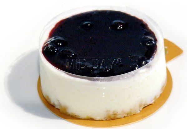 Blueberry Cheesecake (Rs 90)