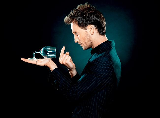 Lior Suchard