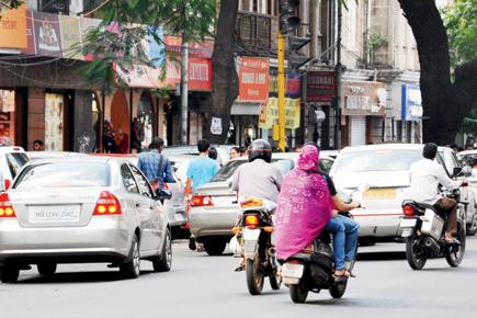 Traffic cops ill-equipped to handle new parking system on MG Road