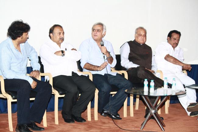 Manoj Srivastava, Ravi Kottarakka, Hansal Mehta, TP Agarwal and Hariharan at the panel discussion