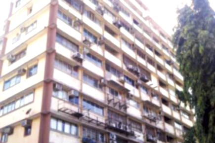Did BMC allow illegal alterations to this South Mumbai building?