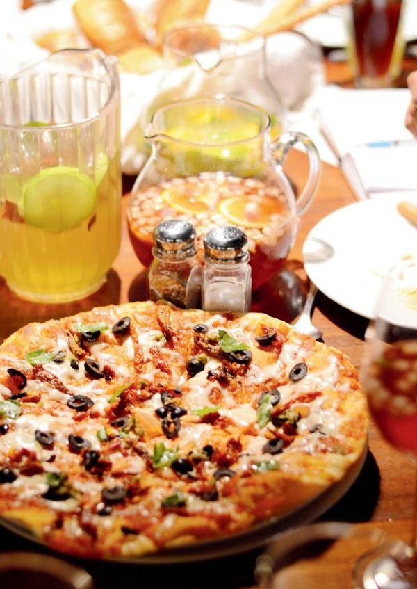 With chilled beverages for company,  try out their freshly-made pizzas