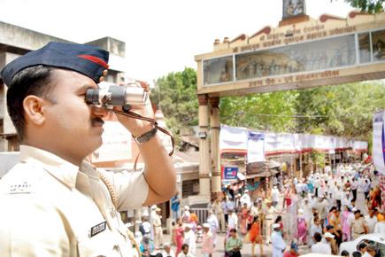 Police beefs up security during Ganpati visarjan