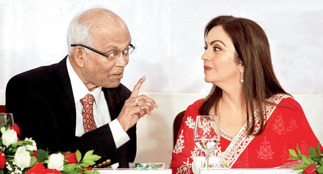 Scientist, Raghunath Anant Mashelkar and Nita Ambani