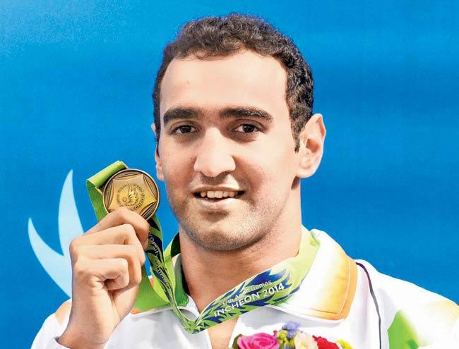 Sandeep Sejwal with his 50m breaststroke  bronze medal